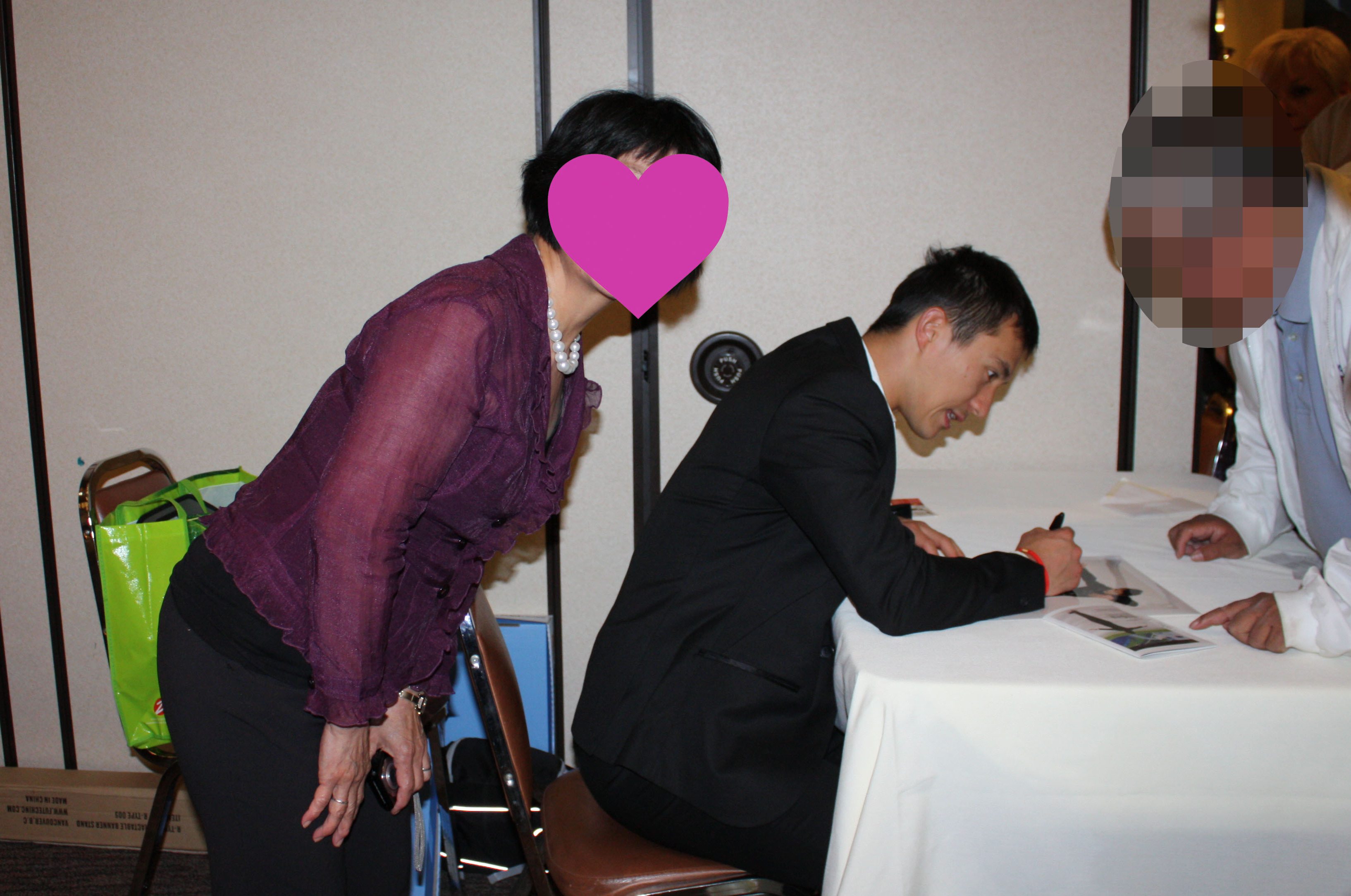 Patrick Chan fan Happylife at Patrick's autograph table, May 2012.