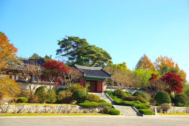 The Ojukheon House, Gangneung, South Korea. (Source: Gangneung Tourism Website)